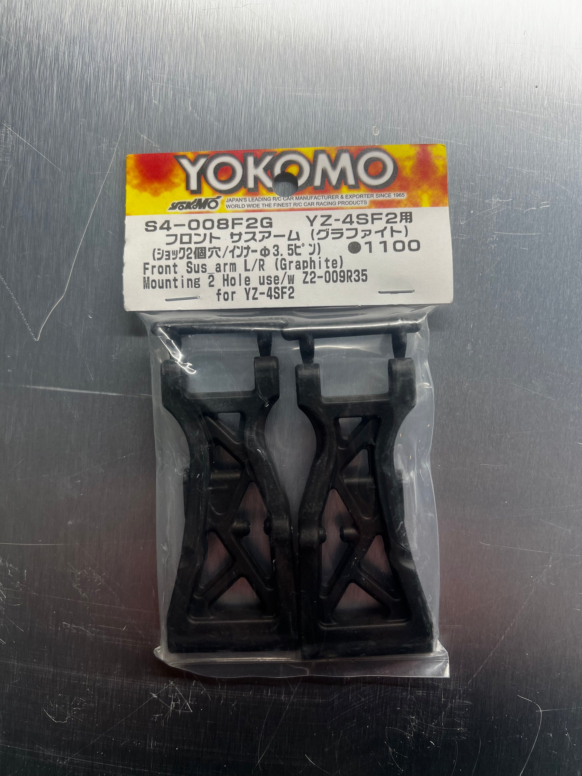S4-008F2GA Yokomo graphite Front Suspension Arms (Type B/2 Hole